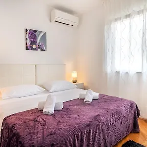 Rooms&apartments Zelux , Split Croatia